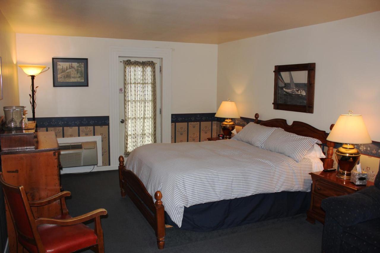 King George III Inn Niagara-on-the-Lake ภายนอก รูปภาพ